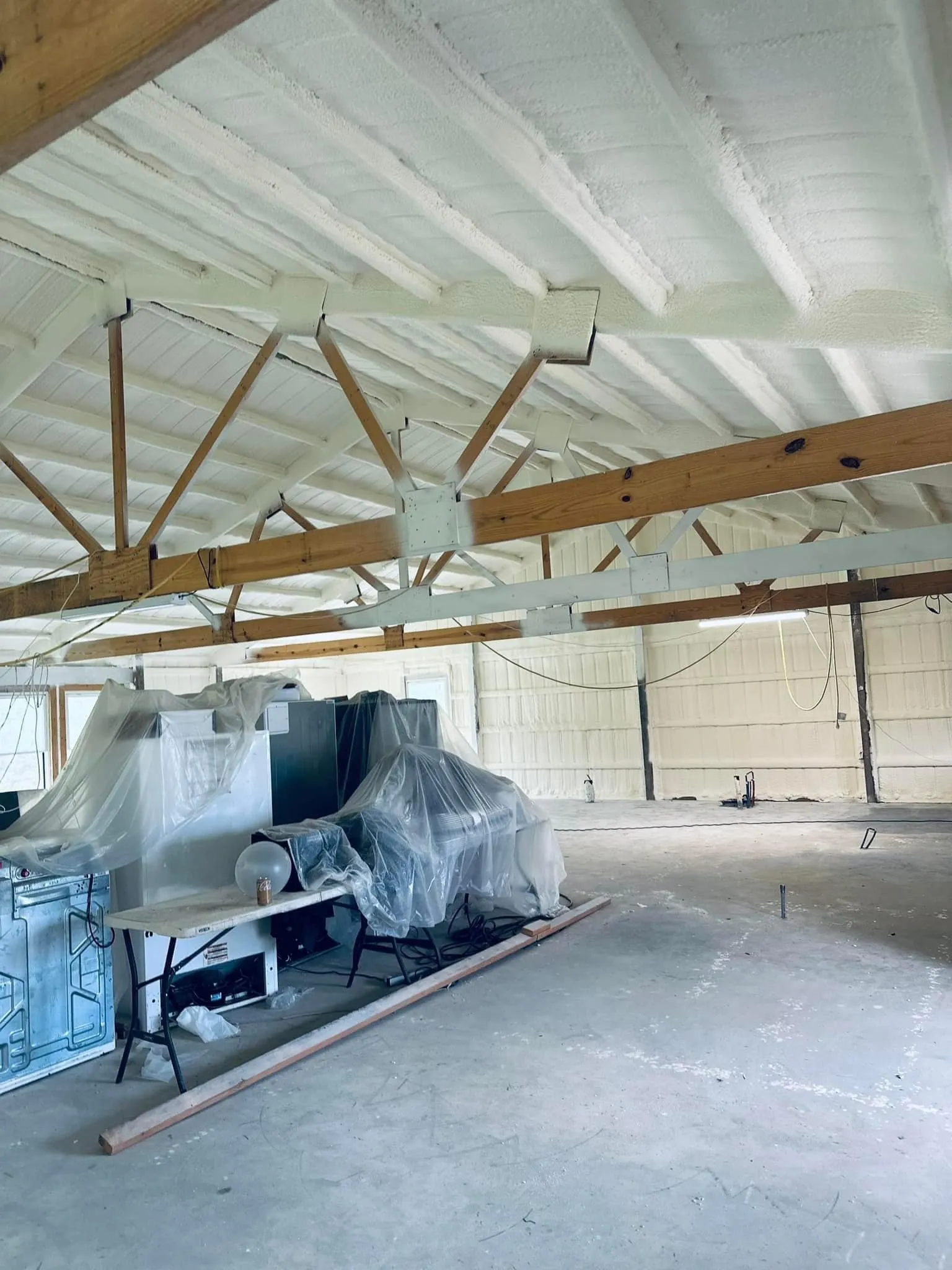 4 Signs Your Home Is Leaking Air and Needs Better Insulation 4 Signs Your Home Is Leaking Air and Needs Better Insulation